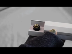 Zbudowany z drutu ze stali nierdzewnej o średnicy 2,0 mm do niewidzialnej siatki balkonu