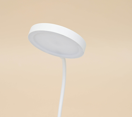 Lampa stołowa do sypialni z trzydziestopową kontrolą jasności dotykową