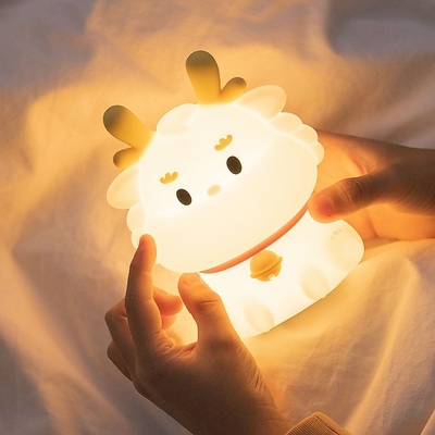 Słodkie dekoracje sypialni z silikonowym smokiem Mini Cudowna nocna lampa Zwierzęta Karykatury Światło nocne dla dzieci
