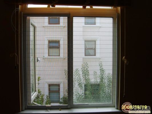 Clip Crossing2.0mm Balkon Niewidzialna siatka z ochroną kwiatów