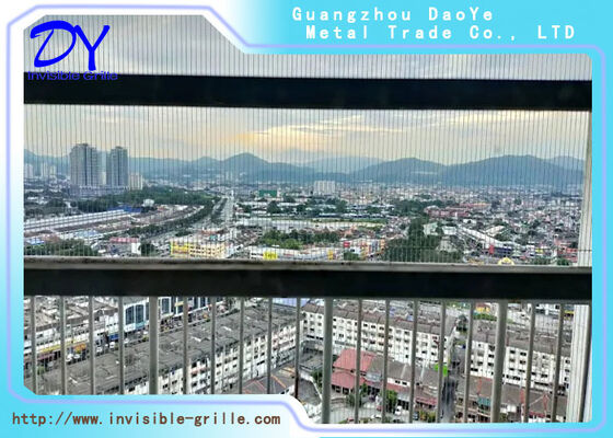 Niewidzialna grilla ochronna niewidzialna bariera zaprojektowana przy zachowaniu harmonii estetycznej