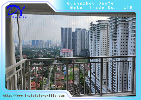 Niewidzialna grilla ochronna niewidzialna bariera zaprojektowana przy zachowaniu harmonii estetycznej
