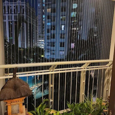 Balkon Niewidzialna siatka Przejrzystość sieci Bezpieczeństwo Trwałość Nowoczesne budynki