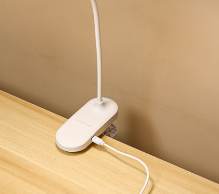 Całkowity dziecięcy nowoczesna lampa stołowa LED szyja Clip-On Touch Control USB naładowalne białe światło nocne do nauki studentów