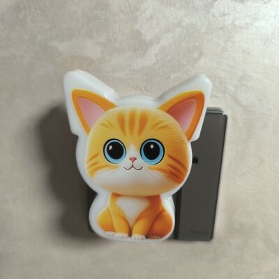 Lampka nocna LED do gniazdka, typ żarówki LED, napięcie 110-240V, idealna do mieszkań