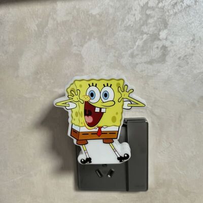 Zasilanie Wtyczka Lampka Nocna Napięcie 110-240V Zapewniająca Stałe i Energooszczędne Oświetlenie do Wielu Ustawień