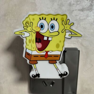 Zasilanie Wtyczka Lampka Nocna Napięcie 110-240V Zapewniająca Stałe i Energooszczędne Oświetlenie do Wielu Ustawień