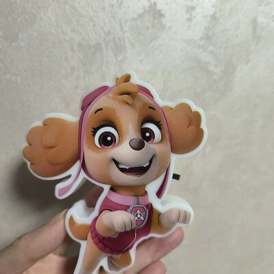 Lampka nocna zasilana z gniazdka, żarówka LED zapewniająca miękkie oświetlenie do sypialni