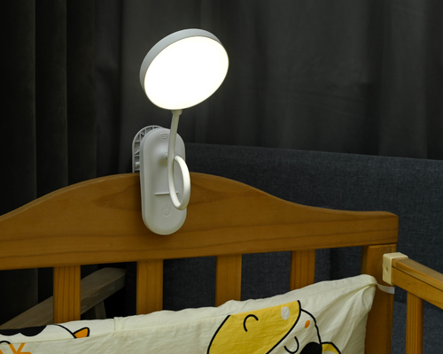 Lampa do ładowania LED w sypialni o 10-błyskowej żarówce z kontrolą dotykową i 26 kg masy opakowania