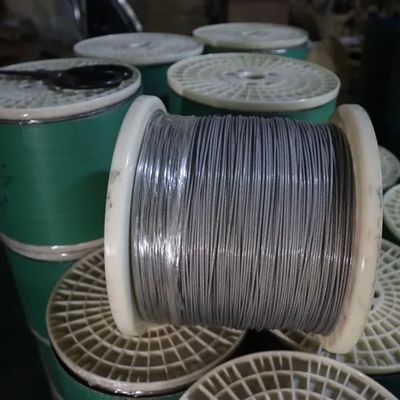 Balkon ze stali nierdzewnej klasy 316 Niewidzialna siatka o długości 6 m i przepaści 5 cm dla bezpieczeństwa