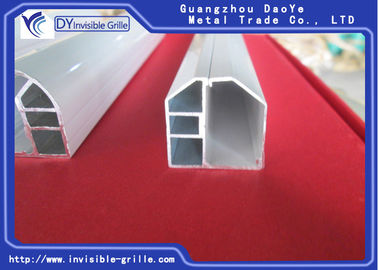 Aluminiowy tor szynowy odpowiedni do niewidocznych kratek różnego typu
