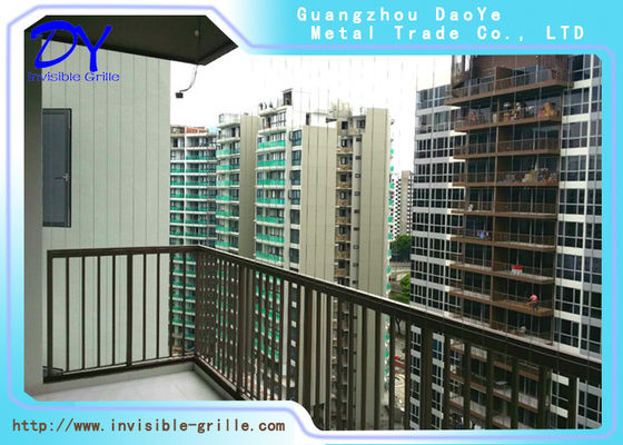 Drut ze stali nierdzewnej, odporny na rdzę, niewidoczny grill balkonowy dla bezpieczeństwa dzieci