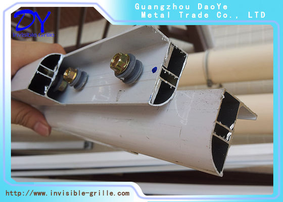 Biała szara szyna aluminiowa 1,5 mm dla dzieci Niewidoczna kratka